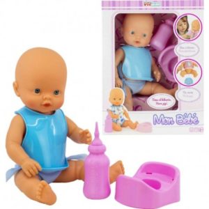 BEBE CON BIBERON HACE PIPI